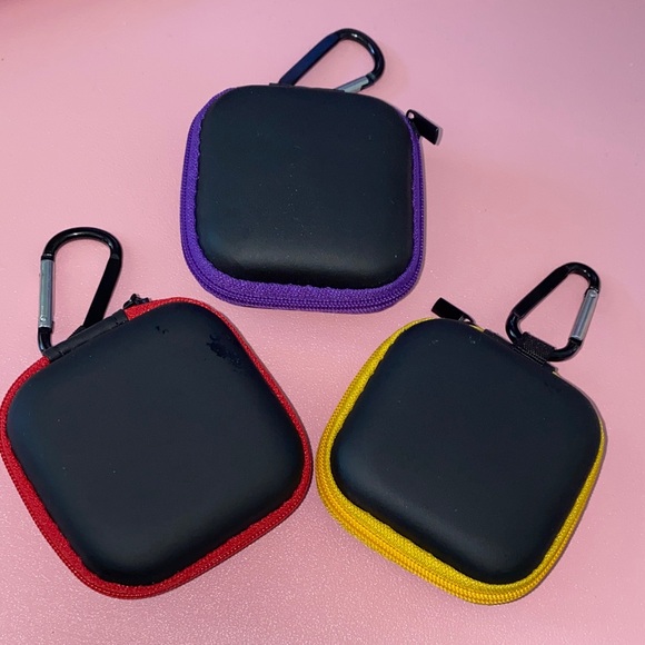 Accessories - Compact Square Case with Carabiner Single